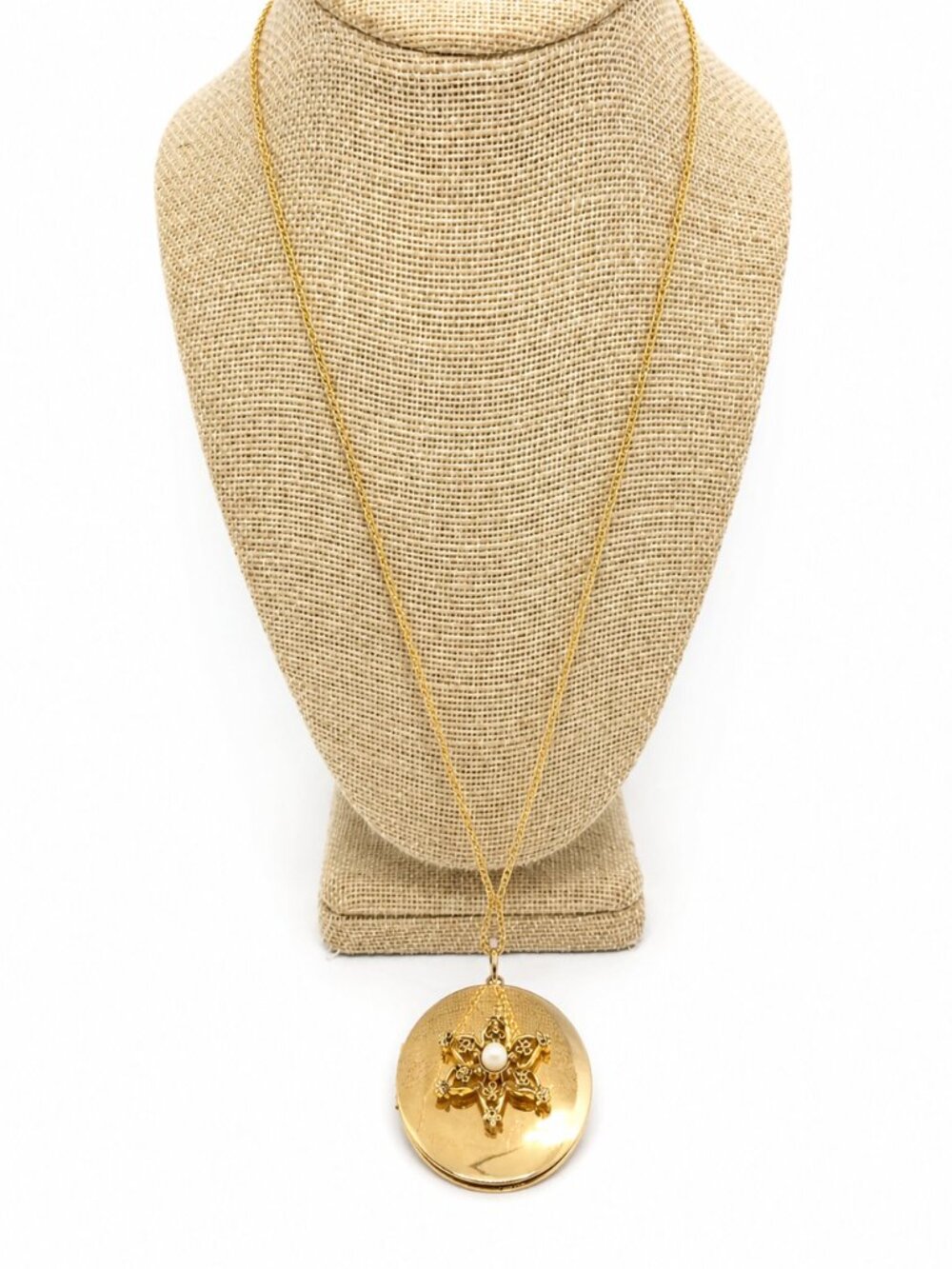 VINTAGE LOCKET NECKLACE Gold Tone Faux Pearl Filigree Star Photo Pendant